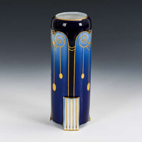 Jugendstil-Vase - фото 1