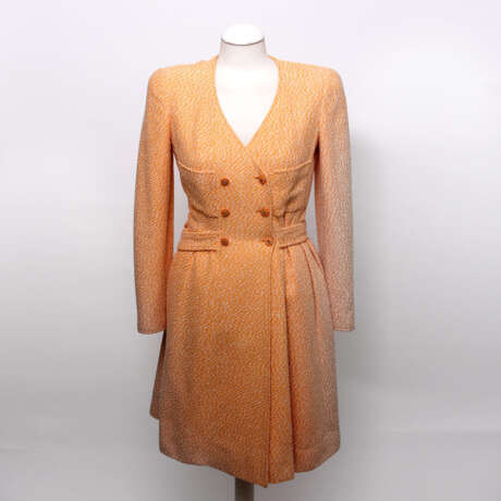 CHANEL VINTAGE charming sheath dress, collection "SCHIFFER", Size 36; - photo 1