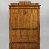 Biedermeier-Blenderschrank - photo 1