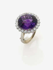 Ring mit Brillanten und Amethyst