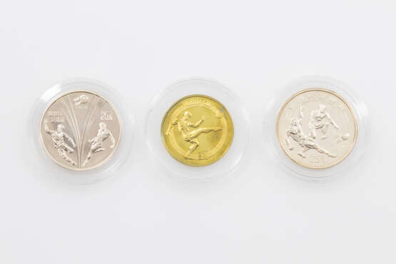 Alle Welt - ca. 25 Medaillen/Münzen, - photo 1