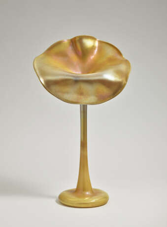 Louis Comfort Tiffany, New York, um 1905/10 . Jack in the Pulpit  - photo 1