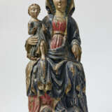 Schweiz, Anfang 15. Jahrhundert. Thronende Maria mit Kind - фото 1