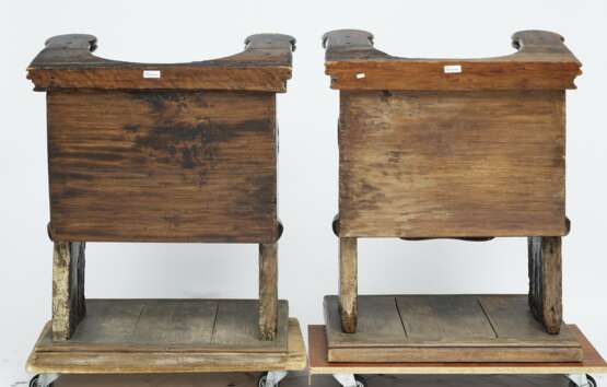 Spanien, 16. Jahrhundert u. später. Zwei Sitze eines Chorgestühls - photo 2