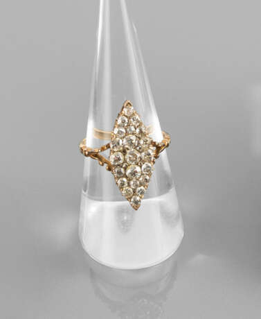 Marquise-Ring mit Diamanten - фото 1