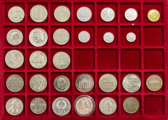 DDR Konvolut - 29 Münzen aus 1989/90, - photo 1