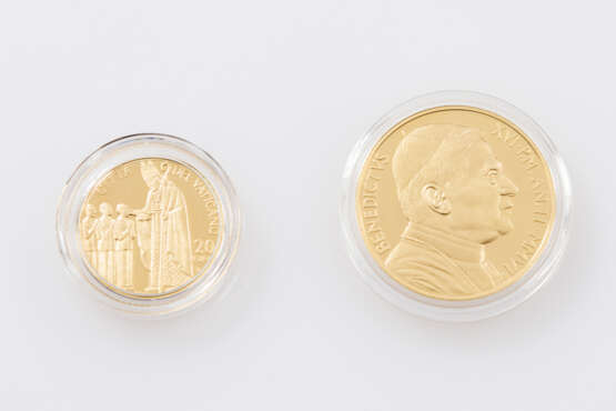 Vatikan/GOLD - 50 Euro + 20 Euro 2006, Papst Benedikt XVI., - Foto 2