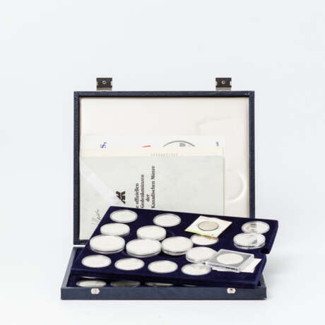 Canada Box with the official silver commemorative coins, - photo 1