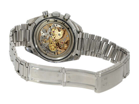 Armbanduhr: gesuchter Omega Speedmaster "Moonwatch" Chronograph von 1971, Referenz 145.022 - 69 ST, mit Stammbuchauszug - photo 2