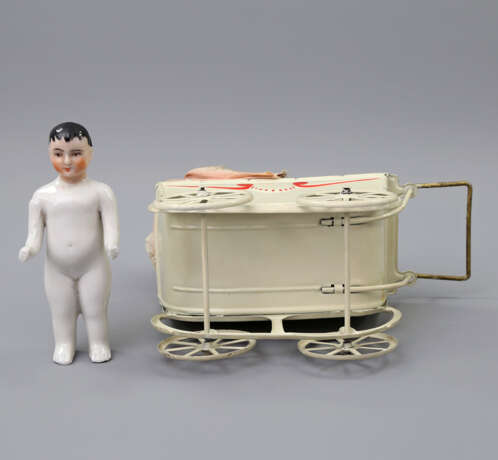 Miniatur-Puppenwagen, 1.H. 20. Jahrhundert, - Foto 5