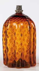 Seltene Schnapsflasche aus braunem Glas mit Zinnschraubverschluss