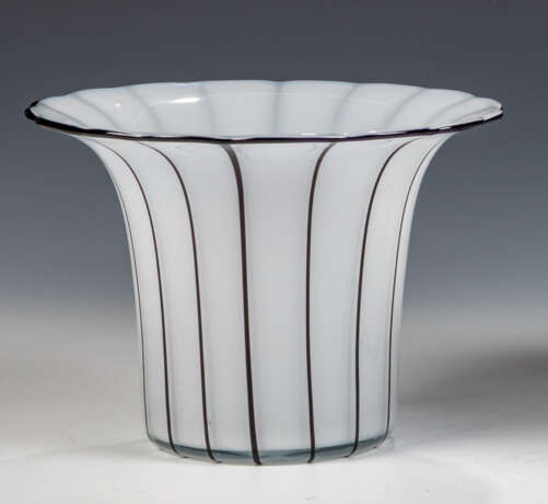 Vase ''opal mit schwarz, Ausführung 157'' - Foto 1