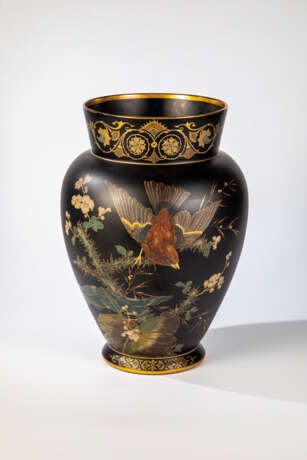 Bedeutende Vase mit Vogel - photo 1