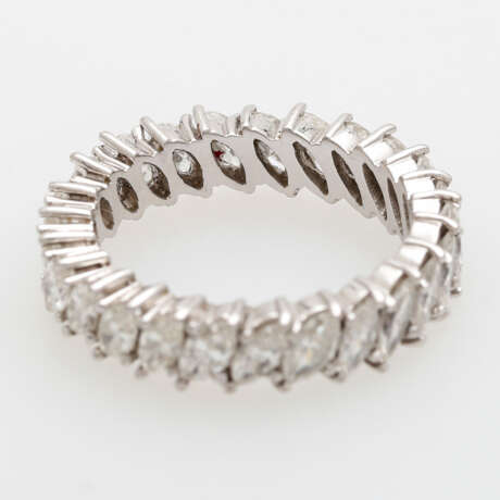 Memoire- Ring rundum mit 25 Diamant- Navettes, - photo 2