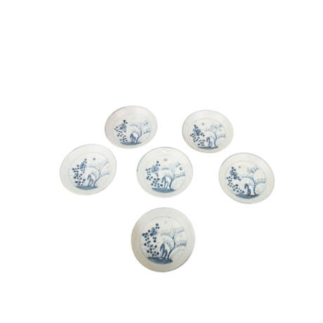 Set von sechs unterglasurblauen Tellern. TEK SING/CHINA, 1820er Jahre. - фото 3