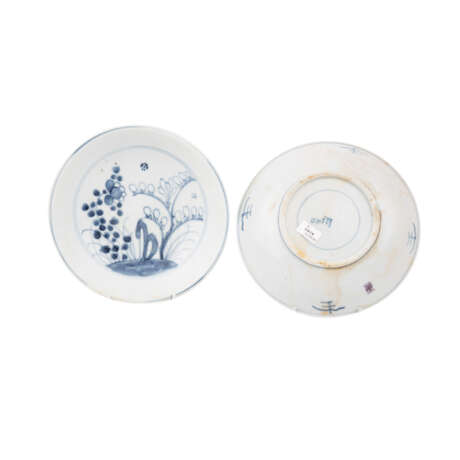 Set von sechs unterglasurblauen Tellern. TEK SING/CHINA, 1820er Jahre. - фото 5