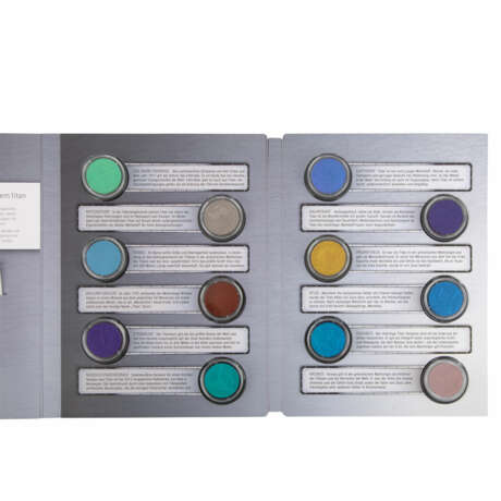TITAN - Hochwertige Sammlung von 27 farbigen Münzen, - фото 2