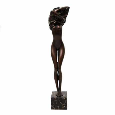 BRUNI, BRUNO (geboren 1935, italienischer Künstler), "Weiblicher Akt", Bronze, - Foto 1