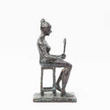 MONOGRAMMIST MP (Bildhauer 20. Jahrhundert; wohl Lörcher-Schüler), Bronze "Dame mit Spiegel", - Foto 2
