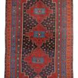 Teppich mit 3 getreppten Medaillons Kaukasus/Nordwestpersien - photo 1