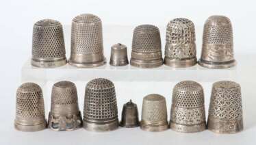 Sammlung englischer Fingerhüte 1830-1930