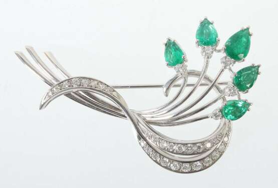 Smaragd-Brillant-Brosche Juwelier Jacobi/Stuttgart - фото 1
