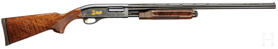 Remington Modell 870, Nr. 2 vom Collector Set von drei nummerngleichen Waffen zum 180. Jubiläum über jeweils 180 Stück - фото 1
