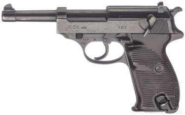 Walther P 38, Code "480", 1. Ausführung, mit Koffertasche und zwei ngl. Magazinen