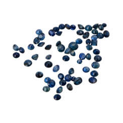 Konvolut zahlreiche kleine blaue und grüne Saphire zusammen ca. 14,4 ct,