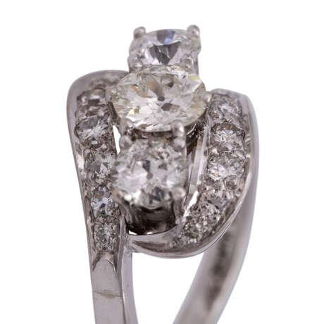 Ring mit 3 Altschliffdiamanten, zusammen ca. 2 ct, - photo 5
