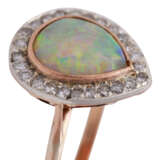 Ring mit Opal im Tropfenschliff entouriert von Brillanten, - фото 5