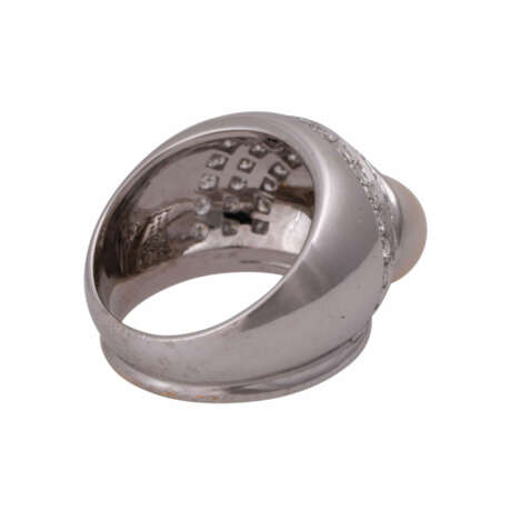 Ring mit Akoyaperle und Brillanten zusammen ca. 1,50 ct, - фото 3