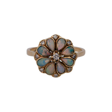 Ring in Blütenform aus 8 tropfenförmigen Opalen und kl. Diamanten - photo 1