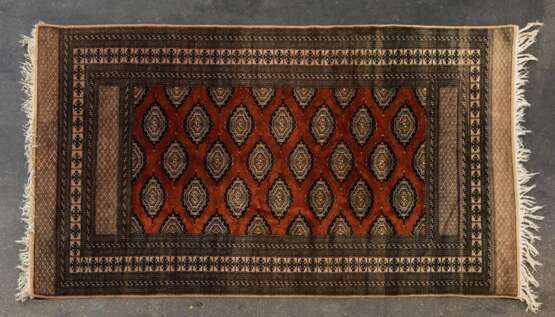 Orientteppich. PAKISTAN, 20. Jahrhundert, 200x125 cm - Foto 1