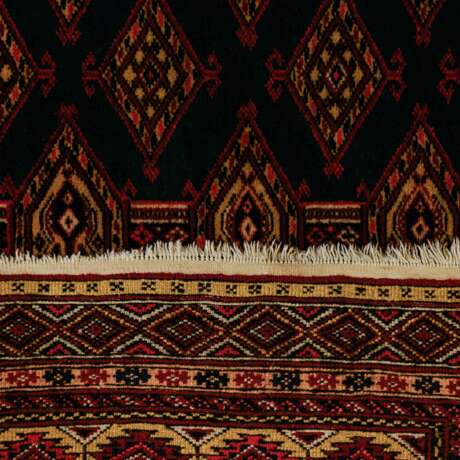 Orientteppich. 20. Jahrhundert, 146x125 cm - photo 2