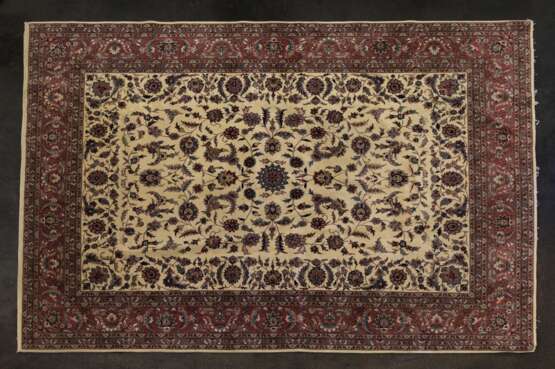 Orientteppich. ISFAHAN/CHINA, 20. Jahrhundert, ca. 377x278 cm - Foto 1
