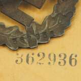 SA-Sportabzeichen, in Bronze, im Etui - nummerngleich. - Foto 3