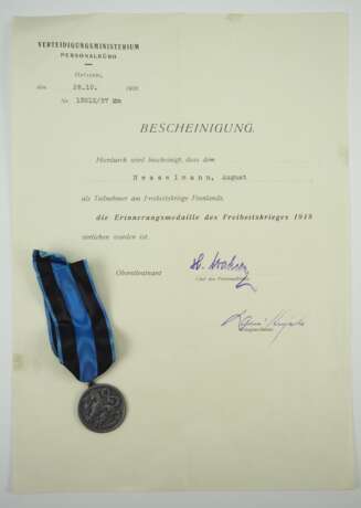 Finnland: Erinnerungsmedaille an den Freiheitskrieg 1918, mit Urkunde für einen Deutschen. - photo 1