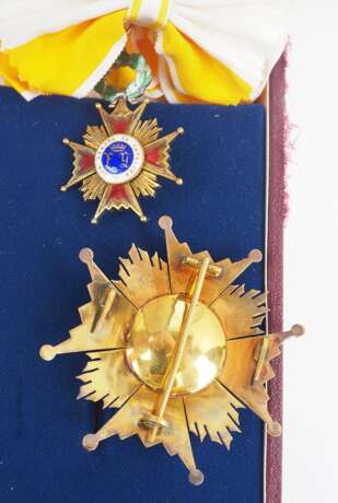 Spanien: Orden Isabella der Katholischen, 5. Modell (1938-1975), Großkreuz Satz, im Etui. - Foto 3