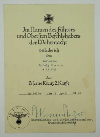 Eisernes Kreuz, 1939, 2. Klasse Urkunde für einen Gefreiten der 4./ A.R. 5 - Karl Allmendinger. - photo 1