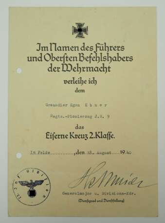 Eisernes Kreuz, 1939, 2. Klasse Urkunde für einen Grenadier des Regiments-Pionierzugs I.R. 9 - Heinz Hellmich. - Foto 1