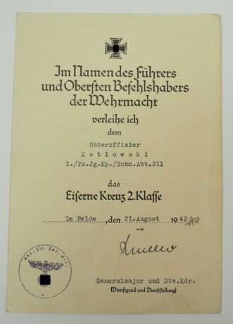 Eisernes Kreuz, 1939, 2. Klasse Urkunde für einen Unteroffizier der 1./ Pz.Jg.Kp./ Schn.Abt. 211 - Richard Müller. - photo 1