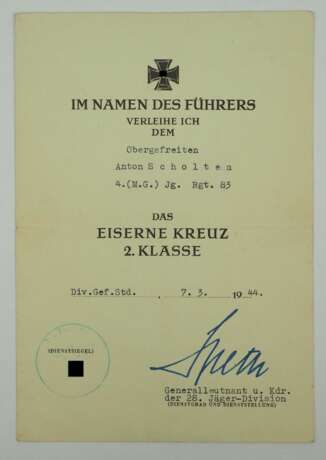 Eisernes Kreuz, 1939, 2. Klasse Urkunde für einen Obergefreiten der 4. (M.G.)/ Jg. Rgt. 83 - Hans Speth. - photo 1