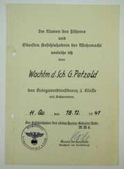 Kriegsverdienstkreuz, 2. Klasse mit Schwertern Urkunde für einen Wachtmeister d. Schutzpolizei - Rudolf Koch-Erpach.