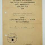 Kriegsverdienstkreuz, 2. Klasse mit Schwertern Urkunde für einen Oberjäger der 15./ Gebirgs-Jäger-Regiment 100 - Julius Ringel. - фото 1