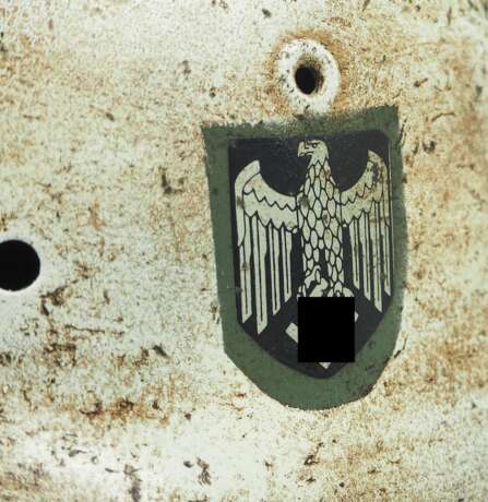 Luftschutz / Wehrmacht: Lot von 2 Stahlhelmen. - photo 2