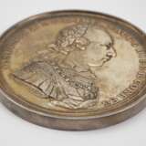 Österreich: Silbermedaille Joseph II. (1765-1790) - 264g. - photo 2