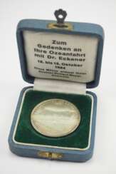 Zepplin: Silbermedaille auf dei Ozeanfahrt mit Dr. Eckener 1924, im Etui.