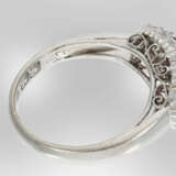 Ring: dekorativer weißgoldener Rubinring mit Diamantbesatz, 18K Weißgold, vintage Goldschmiedearbeit aus England - photo 2
