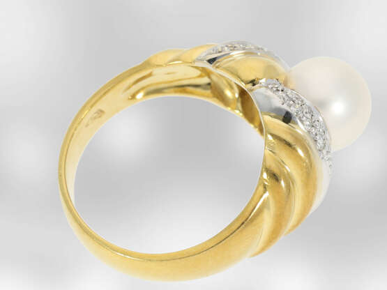 Ring: schöner Damenring aus 18K Gold, besetzt mit Brillanten und einer Zuchtperle, Handarbeit - фото 2